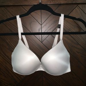 Victoria’s Secret Very Sexy Push Up 34D NWOT